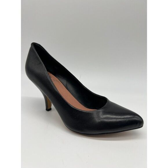 Vince Camuto Vickiy Women Black Leather Pumps Heels Size 6.5M - Picture 2 of 7